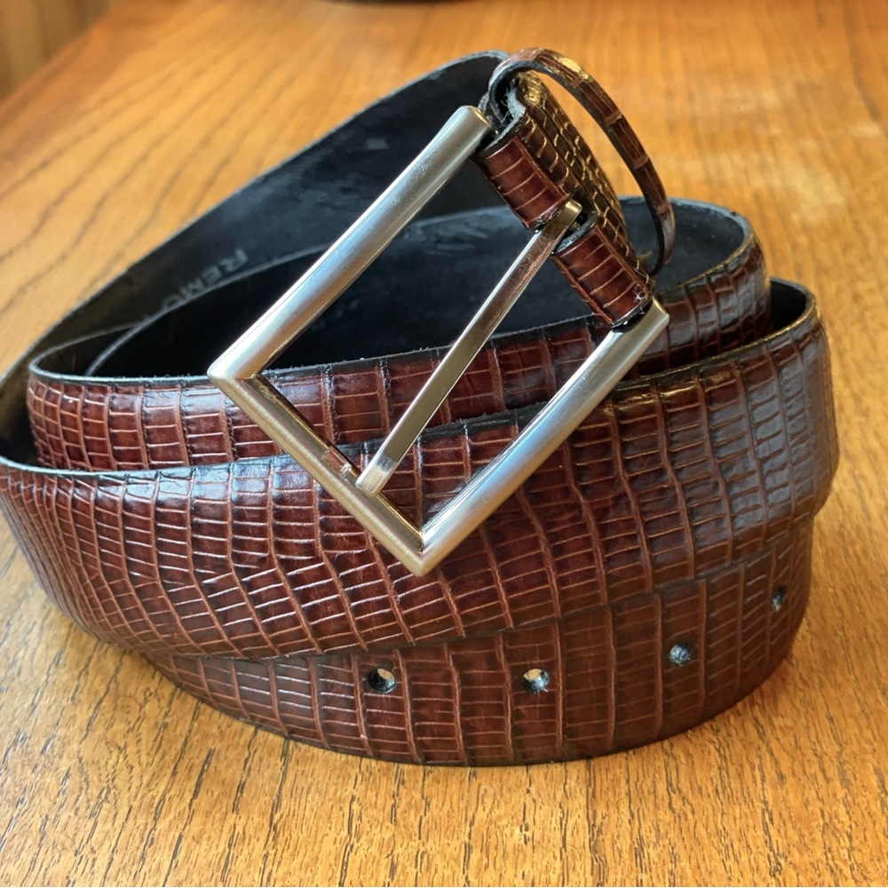 Remo Tulliani Mens Brown Leather Crocodile Embossed Belt Size 54 NICE
